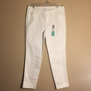 White Old Navy Pixie Chino Pants Size 6